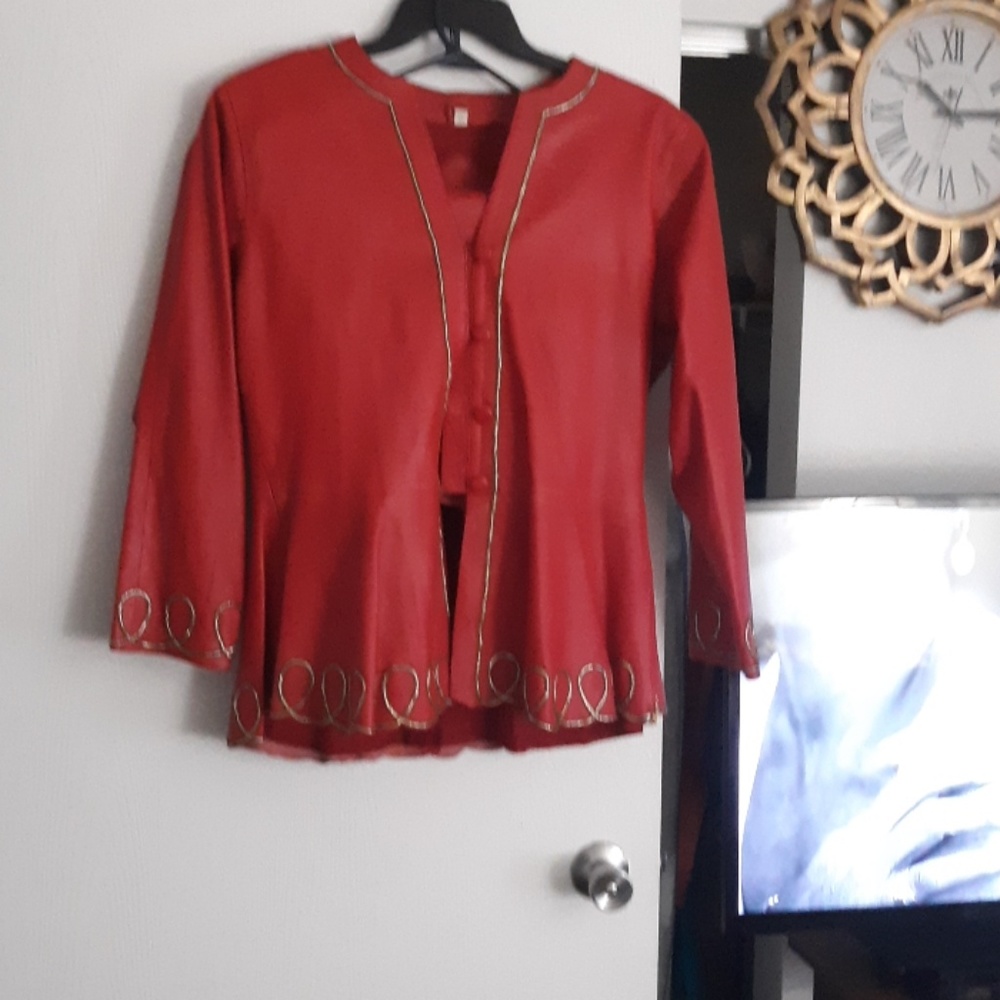 Leather skirt outfit